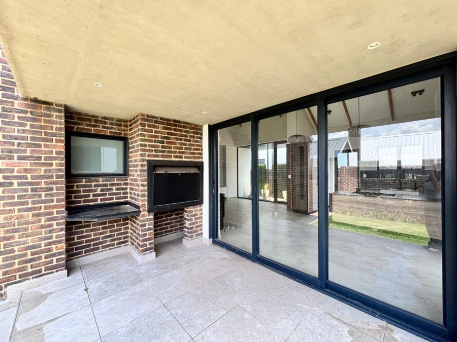 3 Bedroom Property for Sale in Helderzicht Eco Estate North West